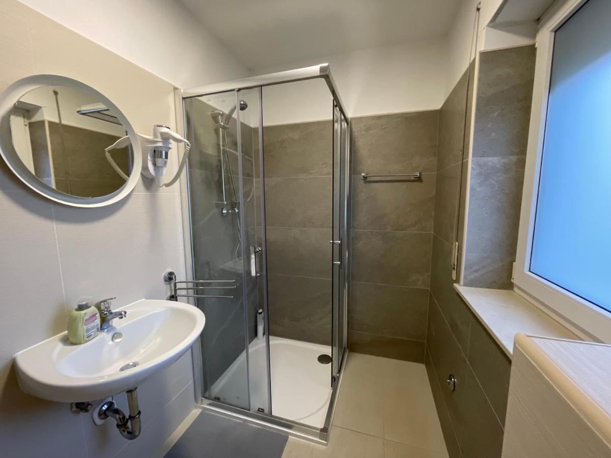Stella Boutique Rooms Sesvete Esterno foto